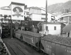 Consolidation Coal Company Dunham Tipple 1940s. The photographer is unknown.